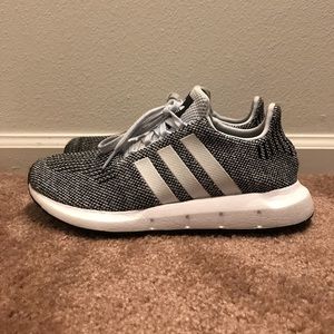 Adidas Swift Run